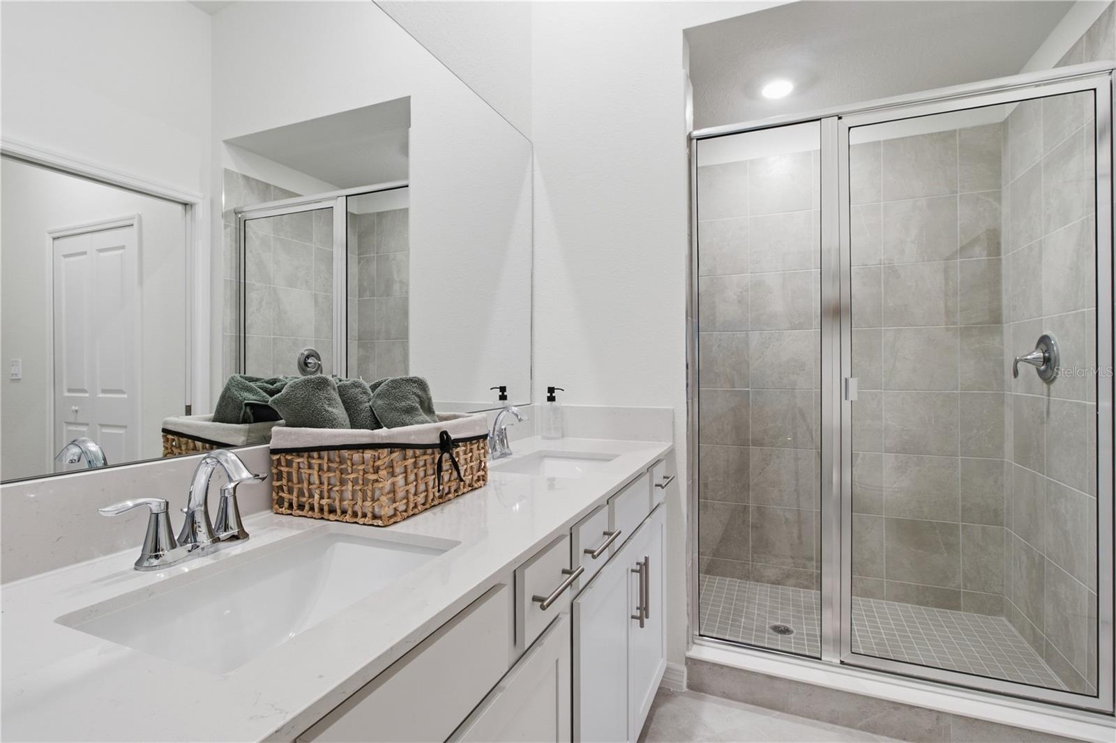 18911 SCALLOP LOOP, #103, Lakewood Ranch, FL 34211
