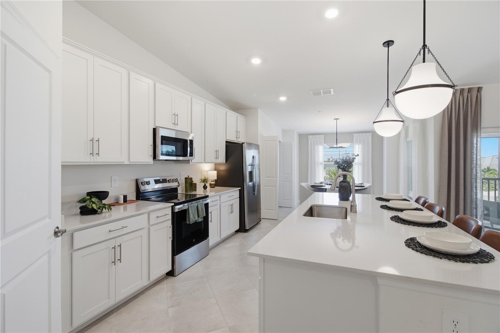 18911 SCALLOP LOOP, #103, Lakewood Ranch, FL 34211