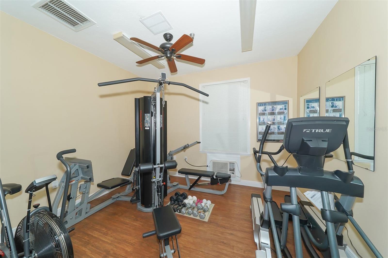 4868 INDEPENDENCE DRIVE, Bradenton, FL 34210