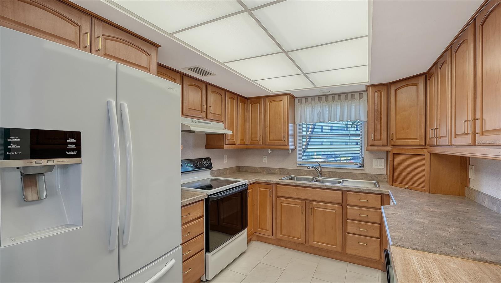 4868 INDEPENDENCE DRIVE, Bradenton, FL 34210