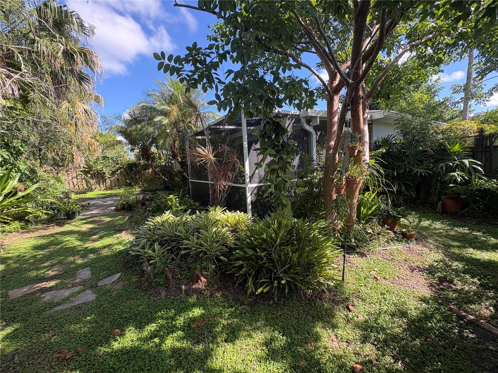 4277 SANTO AVENUE, Sarasota, FL 34241