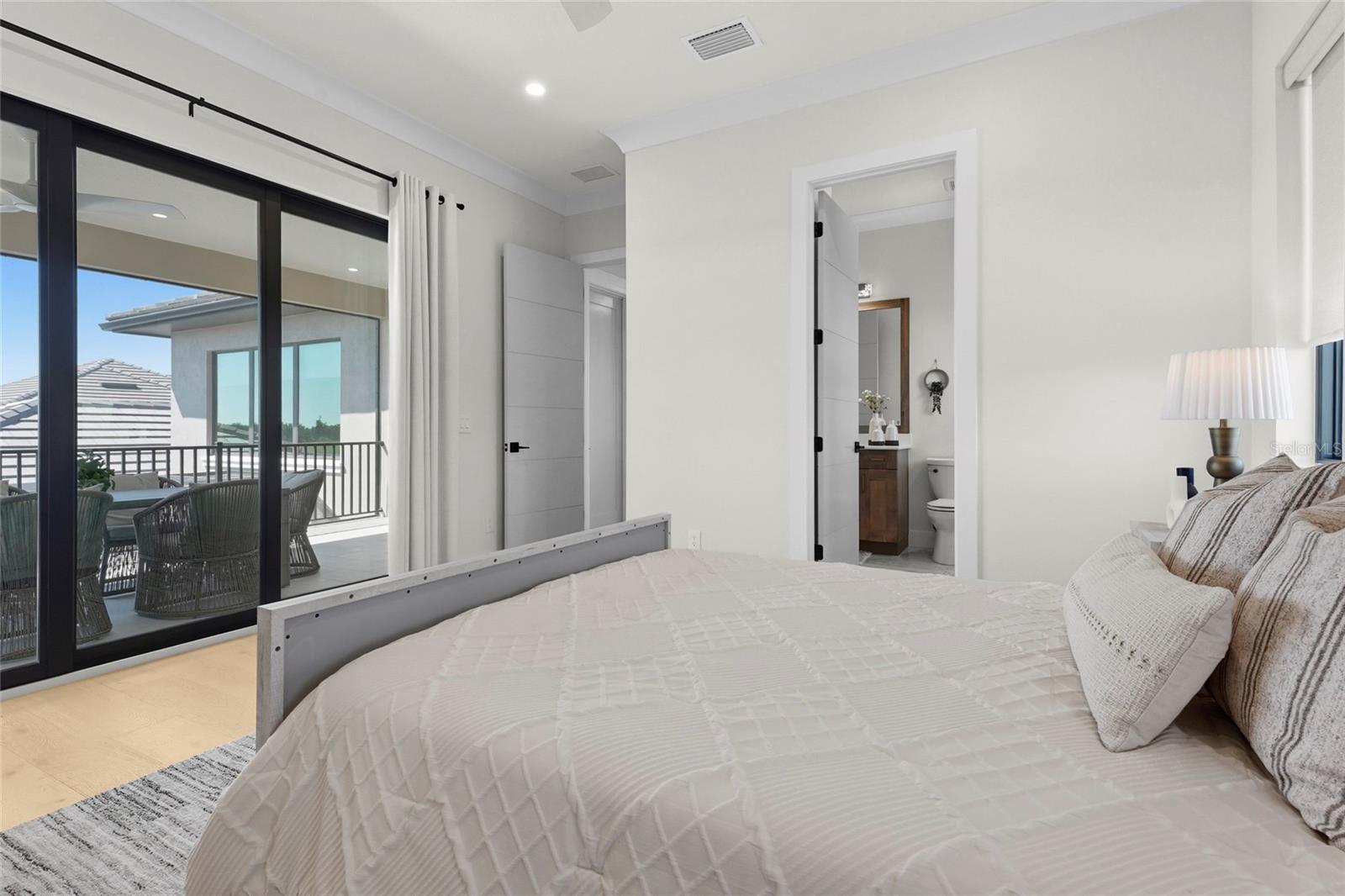 596 BLUE SHELL LOOP, Sarasota, FL 34240