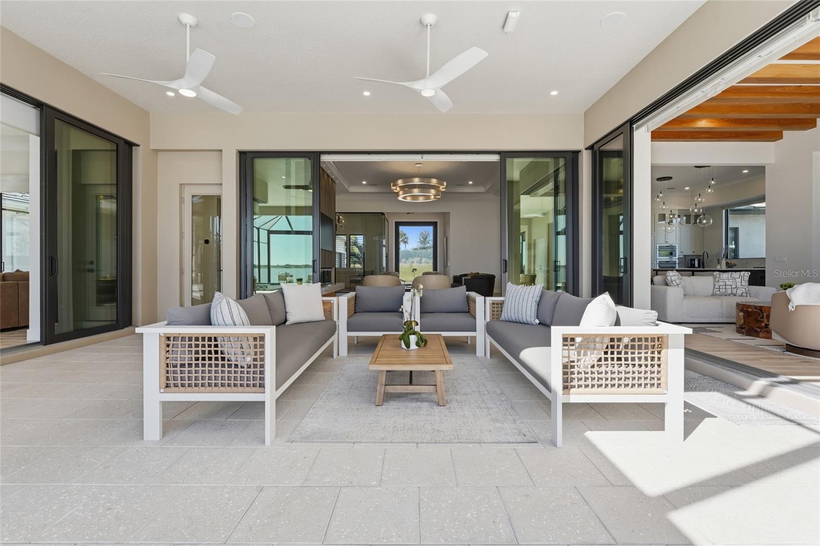 596 BLUE SHELL LOOP, Sarasota, FL 34240