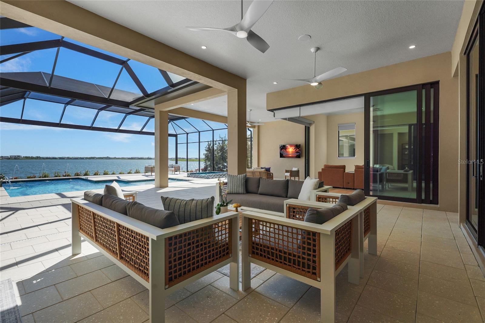 596 BLUE SHELL LOOP, Sarasota, FL 34240