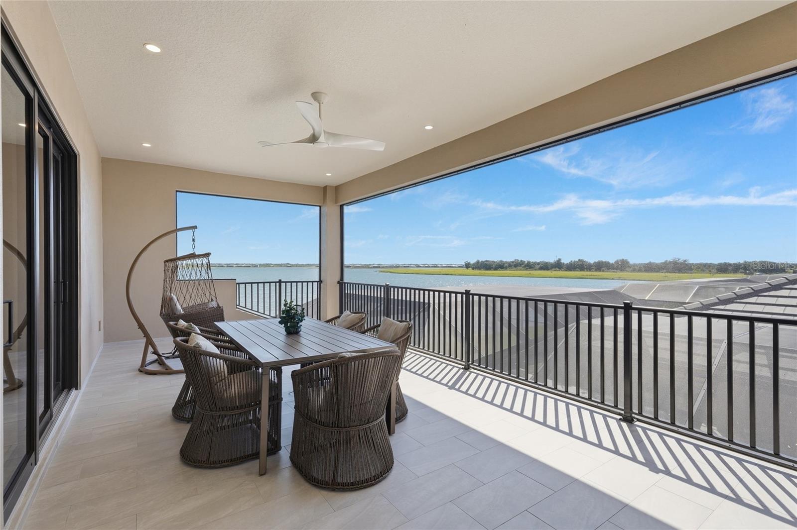 596 BLUE SHELL LOOP, Sarasota, FL 34240