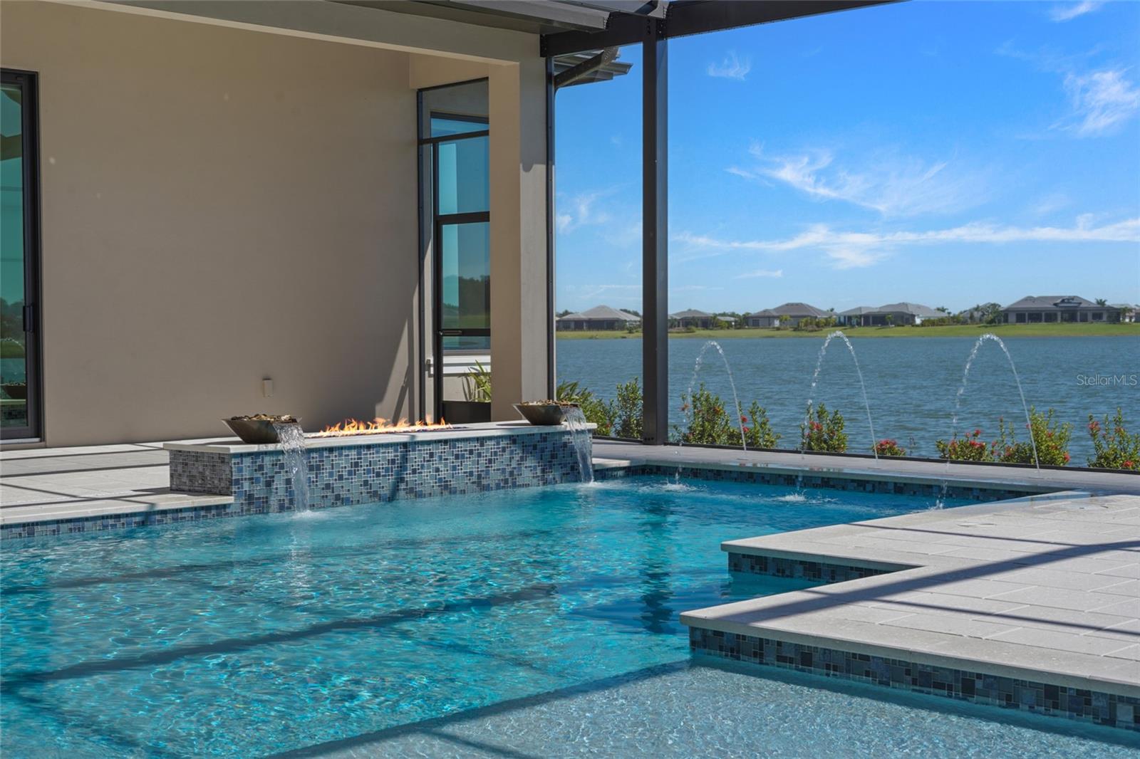 596 BLUE SHELL LOOP, Sarasota, FL 34240