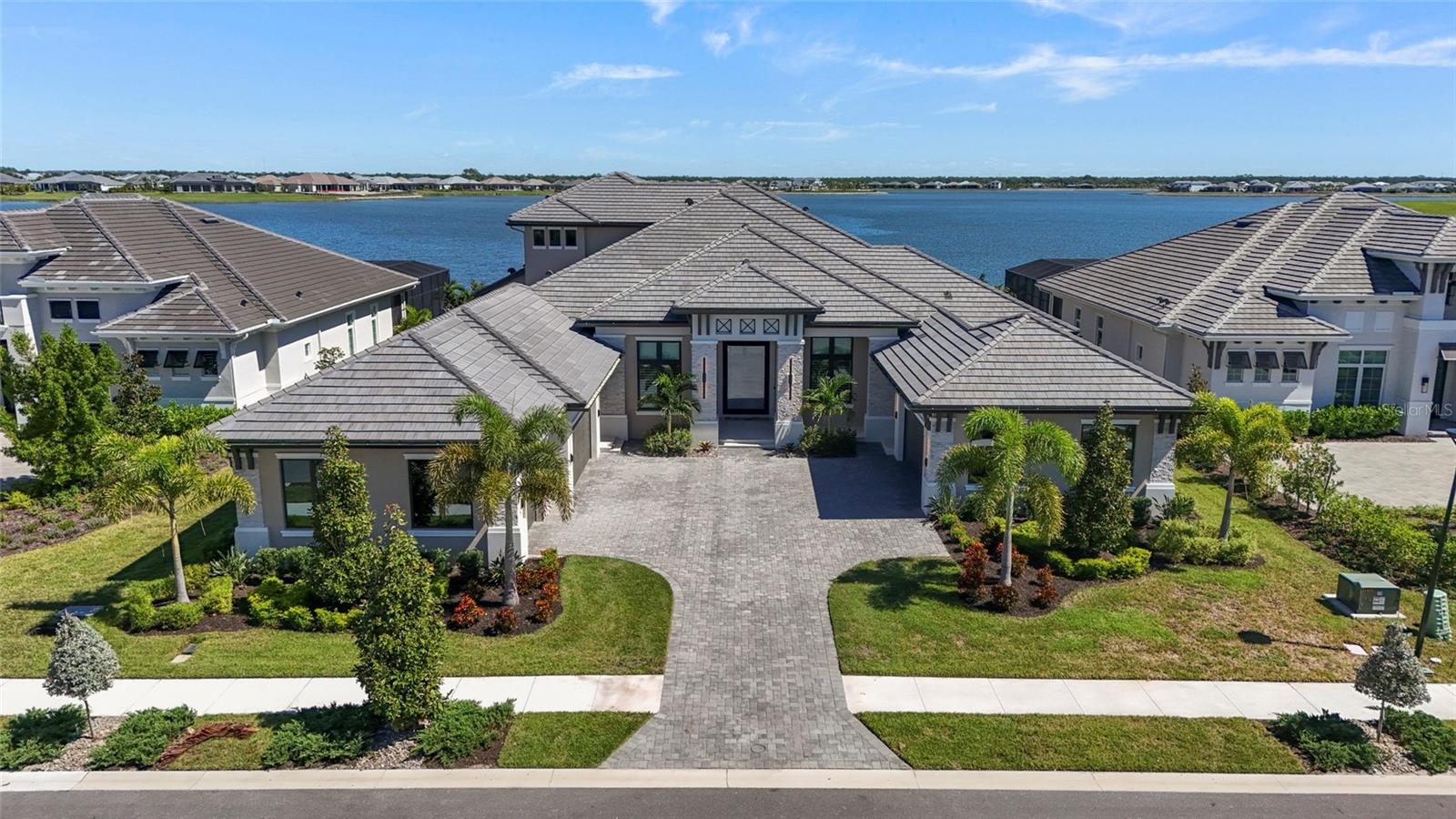 596 BLUE SHELL LOOP, Sarasota, FL 34240