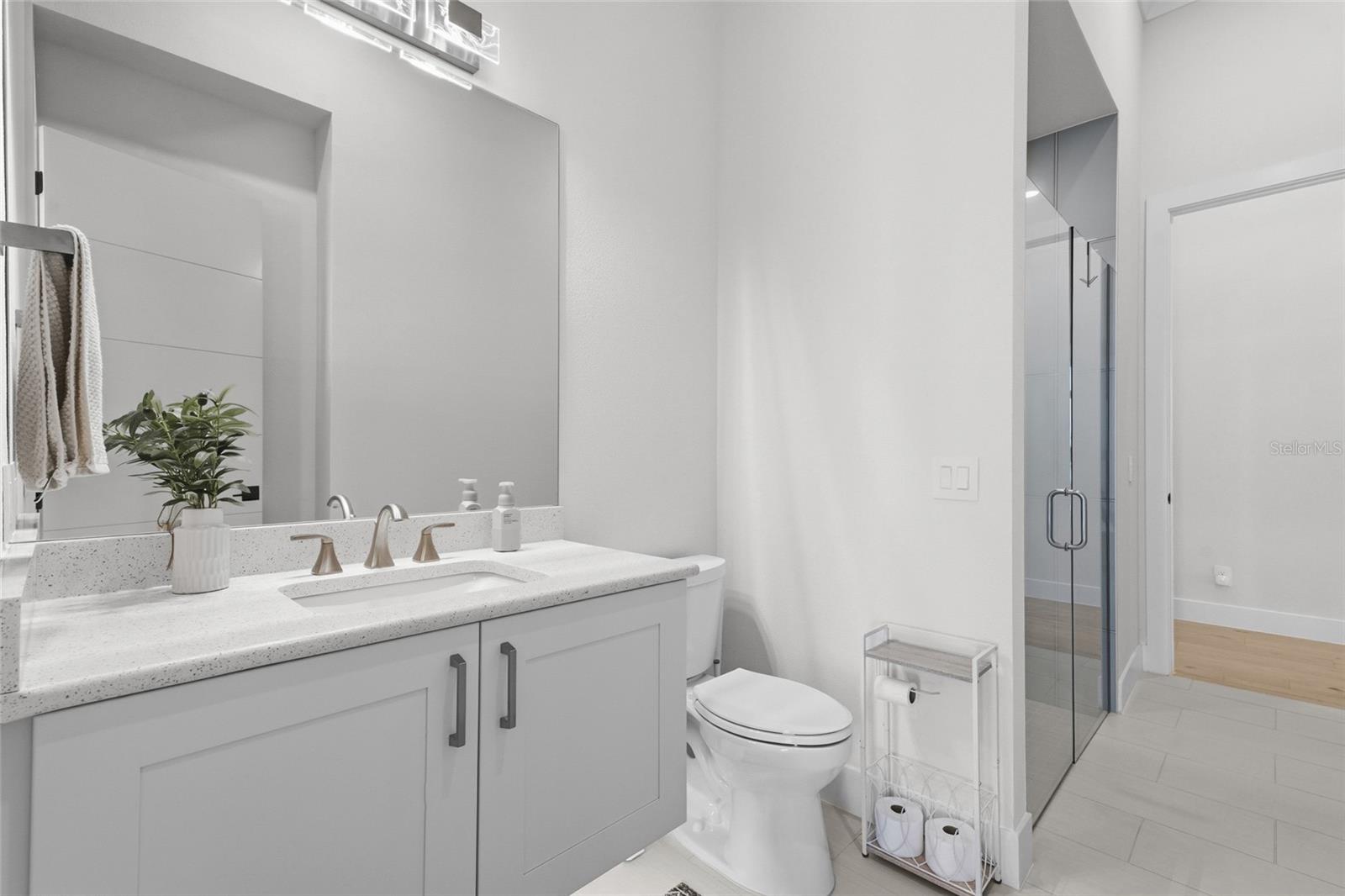 596 BLUE SHELL LOOP, Sarasota, FL 34240