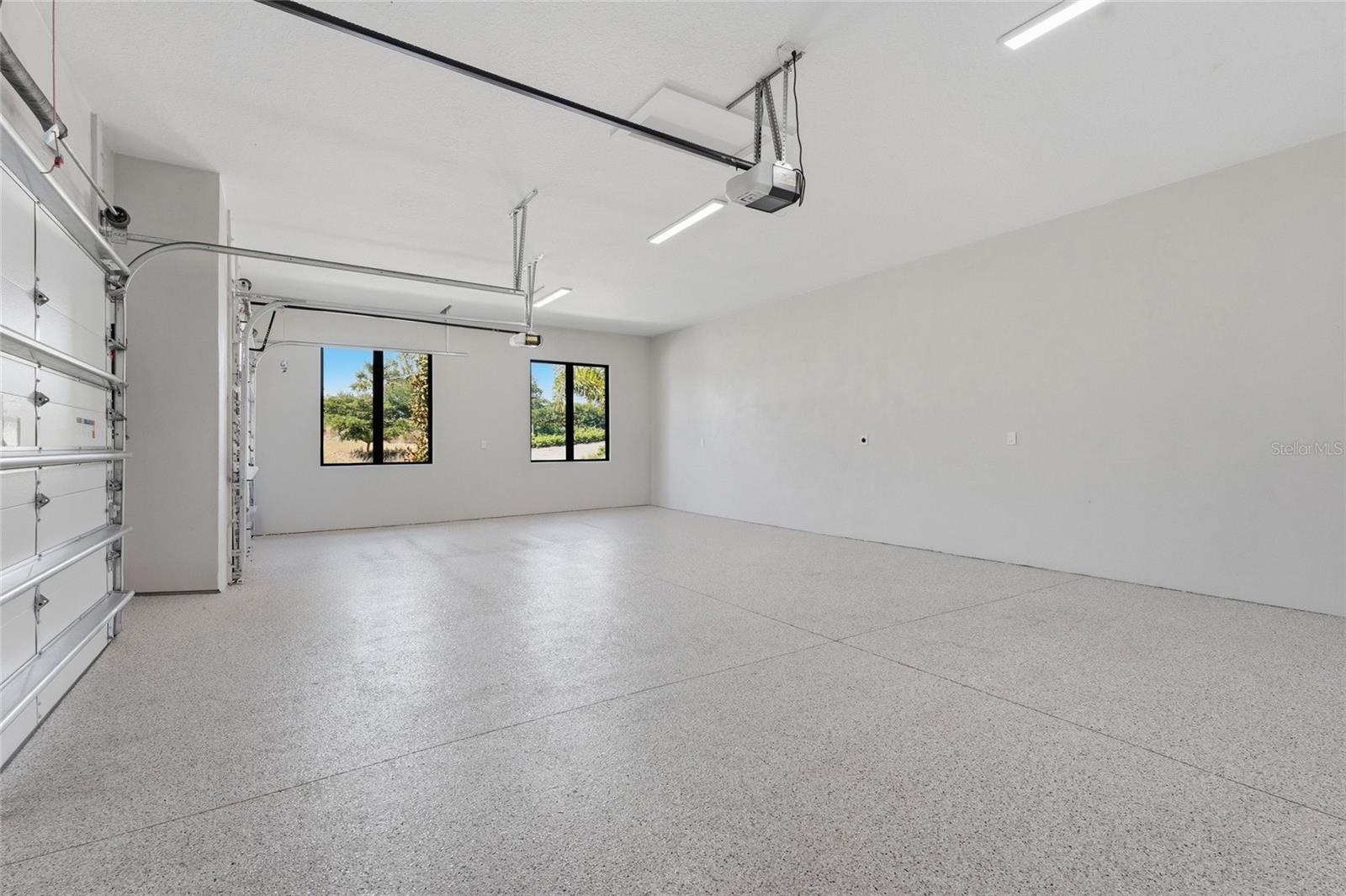 596 BLUE SHELL LOOP, Sarasota, FL 34240