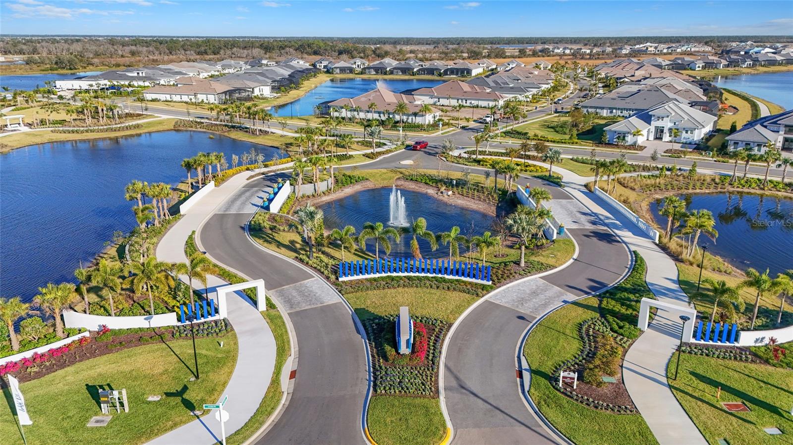596 BLUE SHELL LOOP, Sarasota, FL 34240