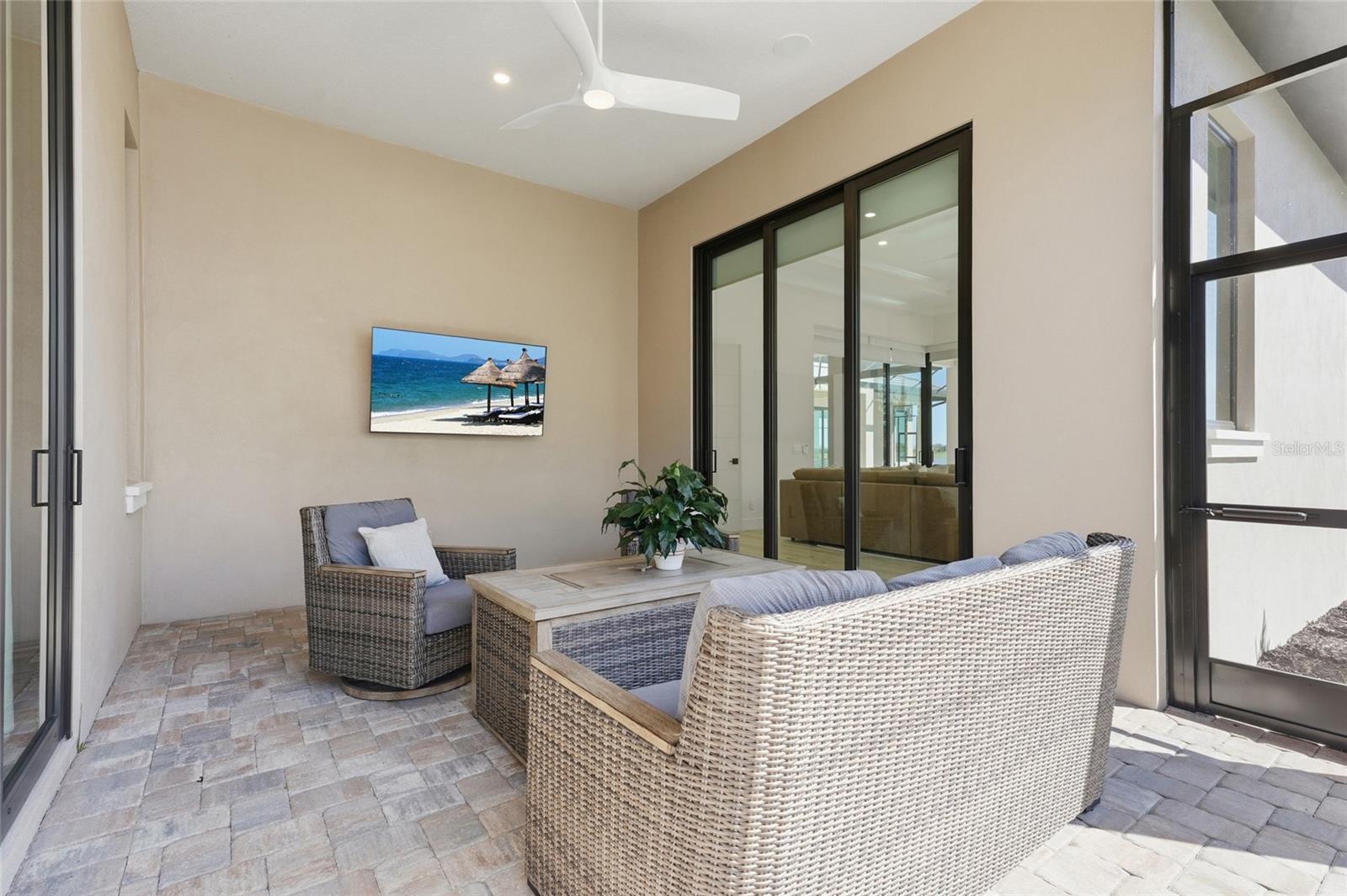 596 BLUE SHELL LOOP, Sarasota, FL 34240