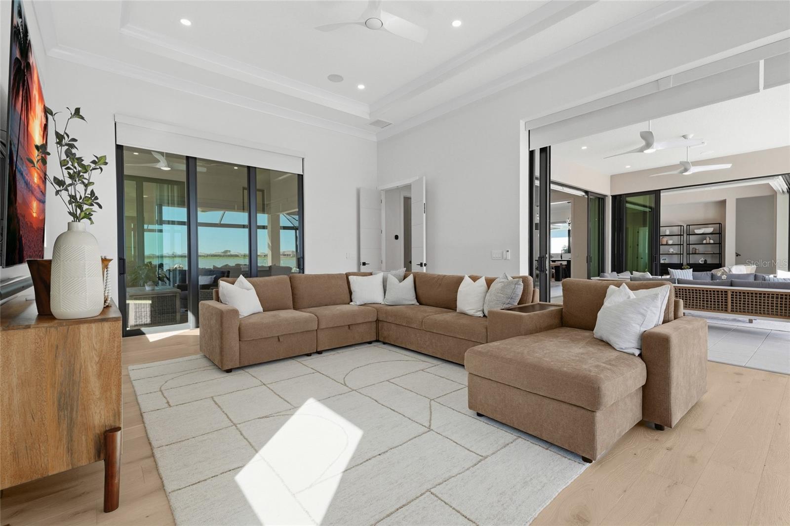 596 BLUE SHELL LOOP, Sarasota, FL 34240