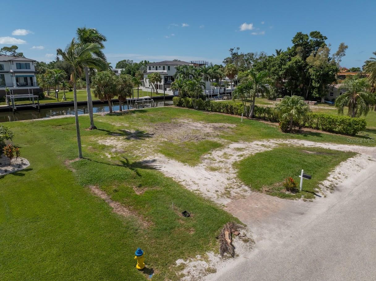 568 ROUNTREE DRIVE, Longboat Key, FL 34228 568 ROUNTREE DRIVE, Longboat Key, FL 34228
