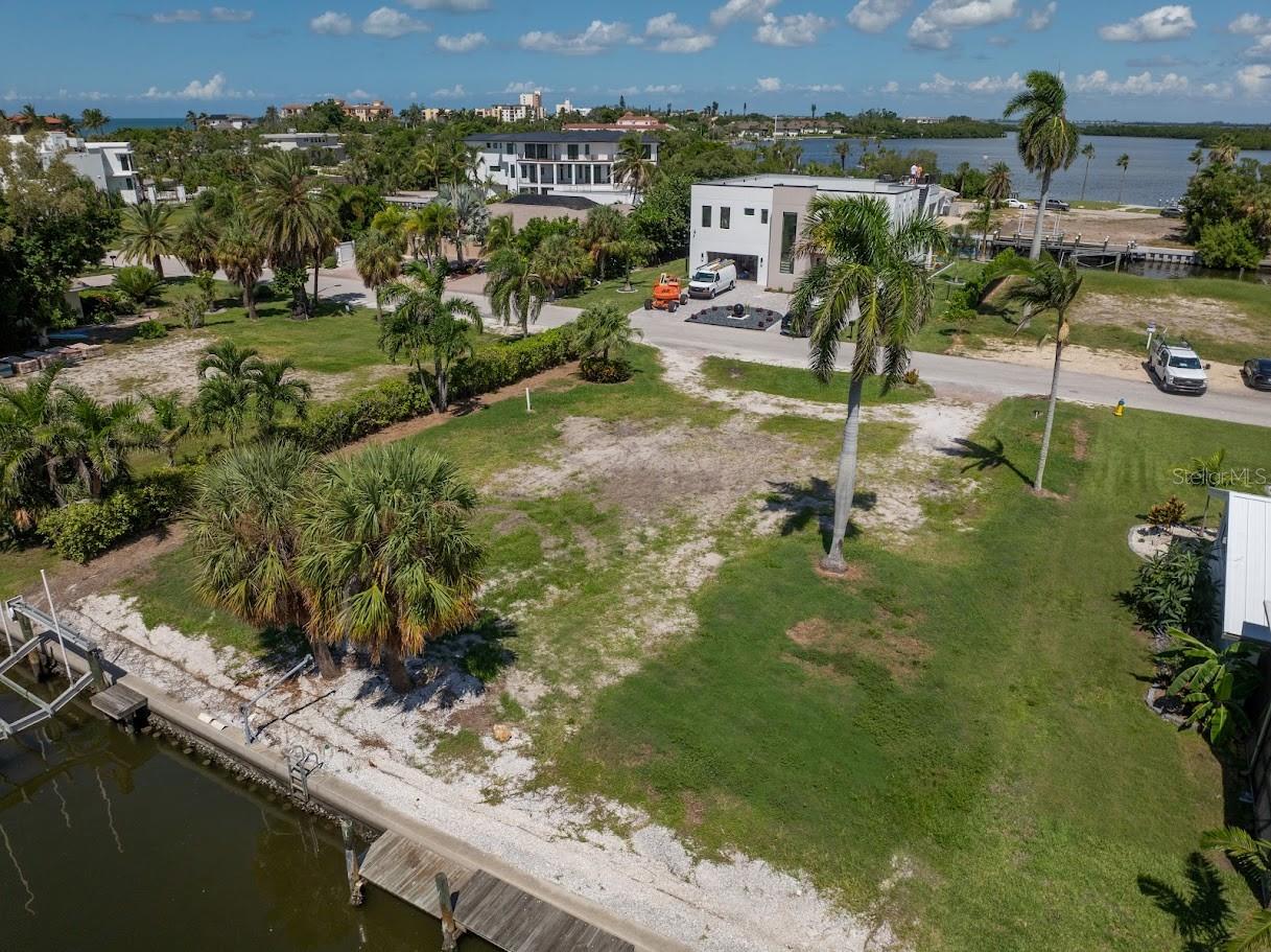 568 ROUNTREE DRIVE, Longboat Key, FL 34228
