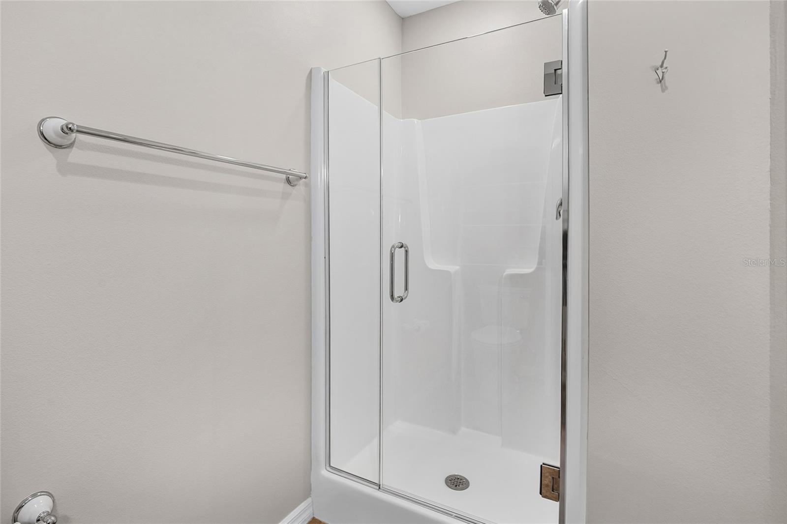 Bathroom 4 Glass Shower, with clean finishes and practical function.