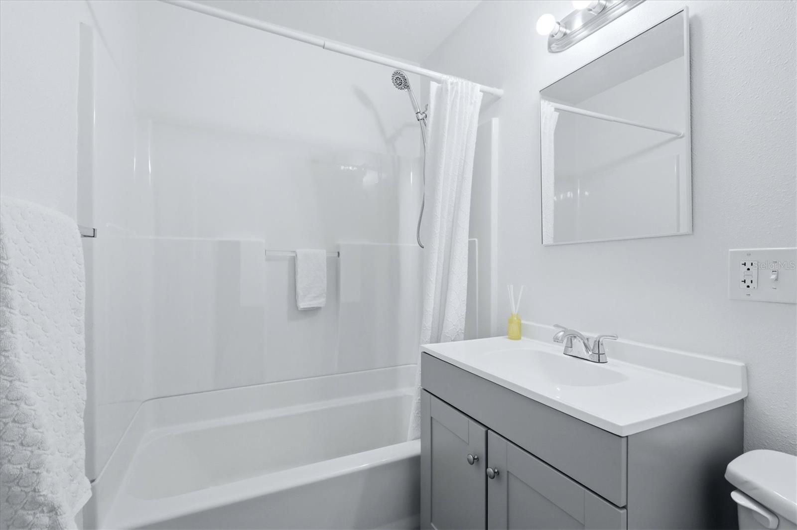 Second bathroom.