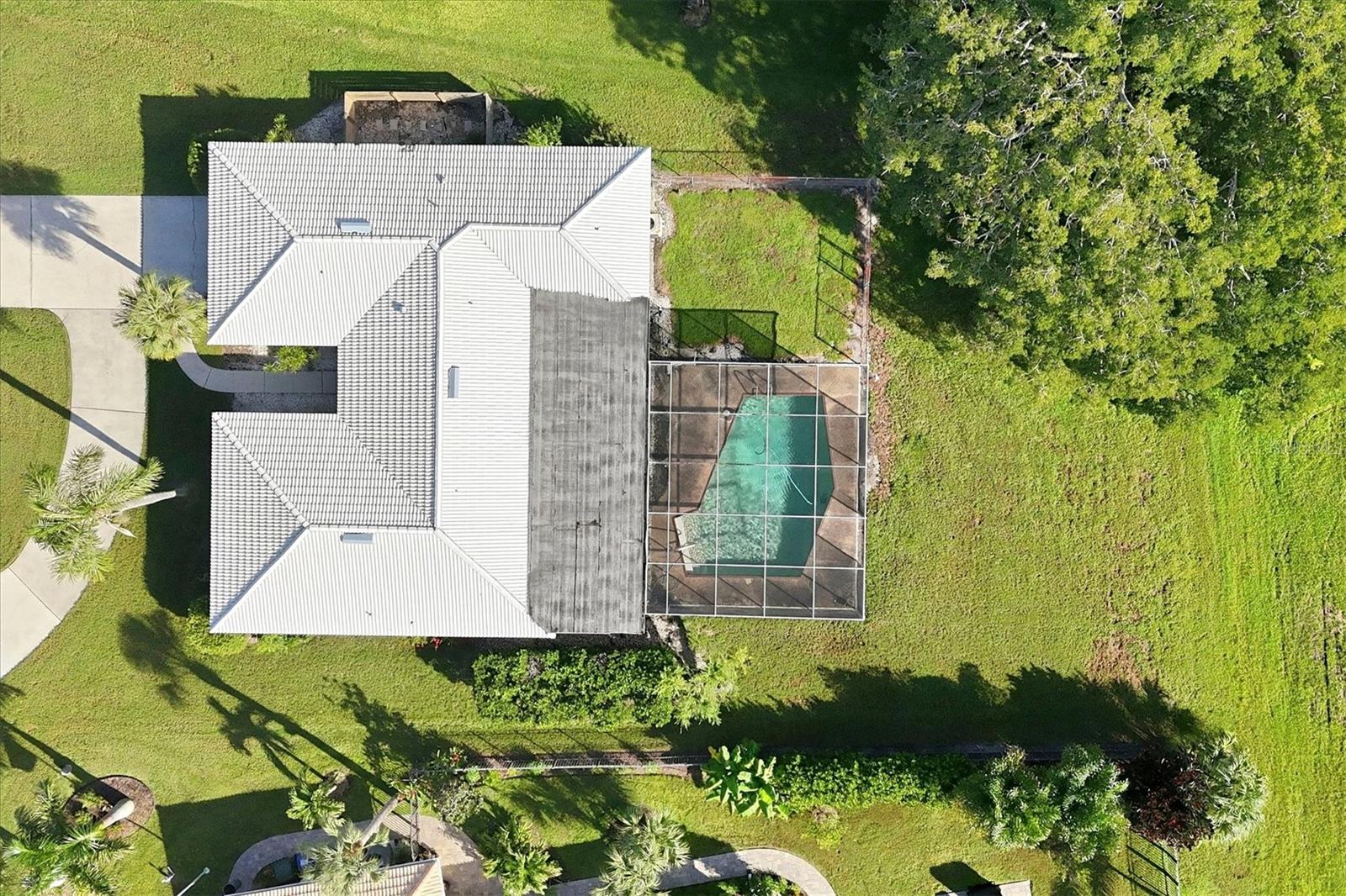 2243 BROOKHAVEN DRIVE, Sarasota, FL 34239