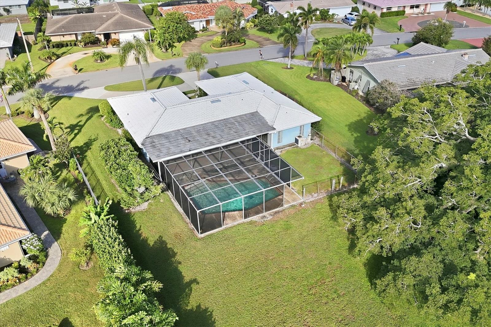 2243 BROOKHAVEN DRIVE, Sarasota, FL 34239