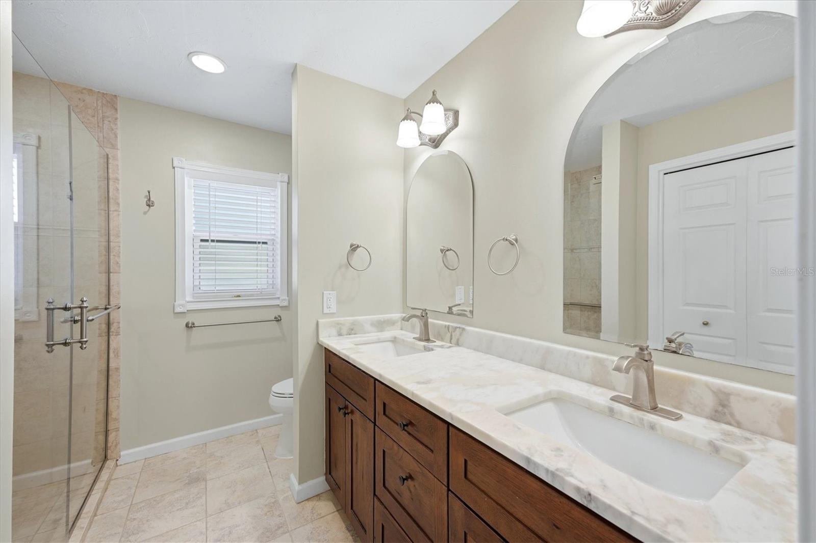 6993 COUNTRY LAKES CIRCLE, Sarasota, FL 34243