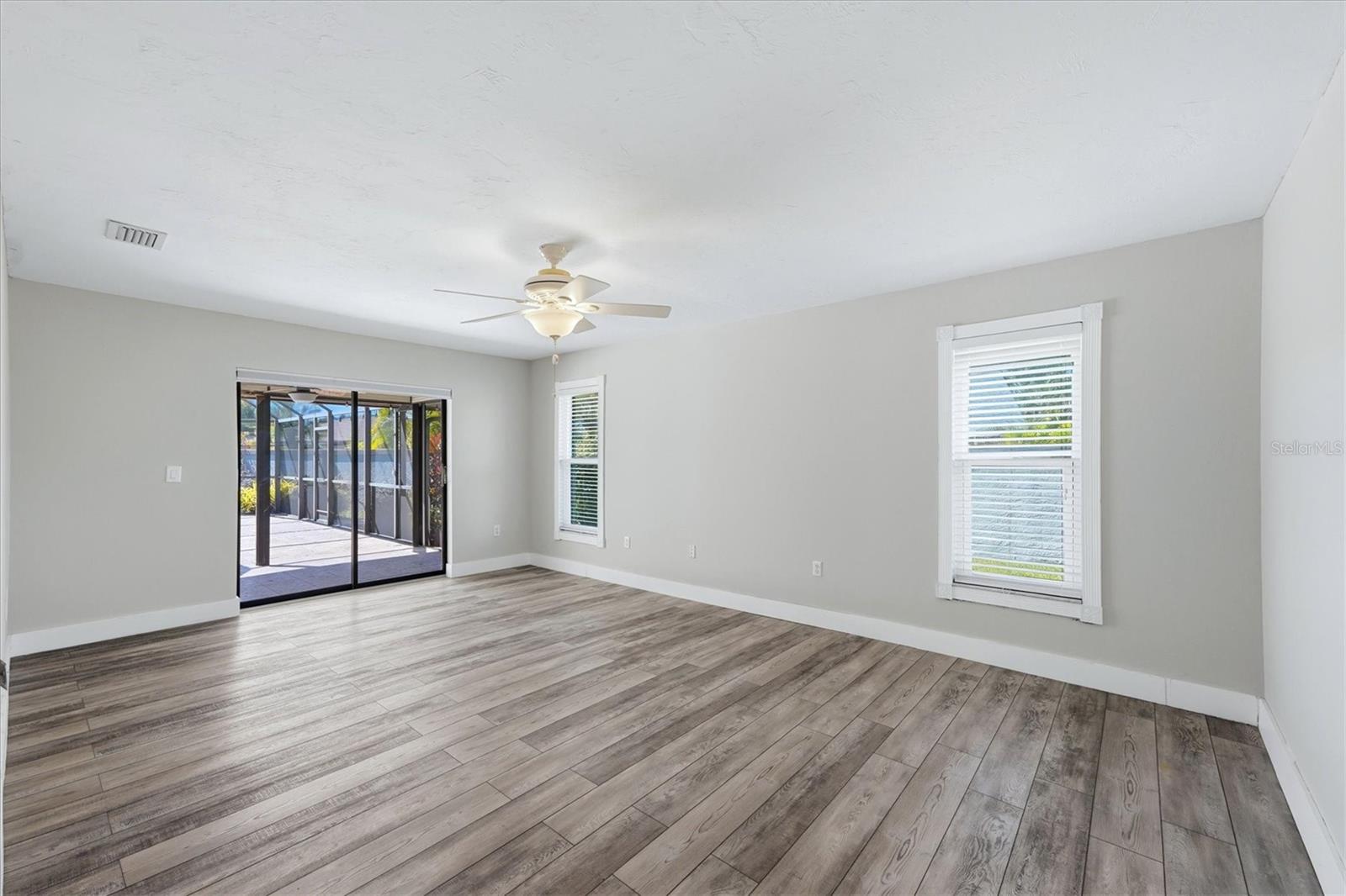 6993 COUNTRY LAKES CIRCLE, Sarasota, FL 34243