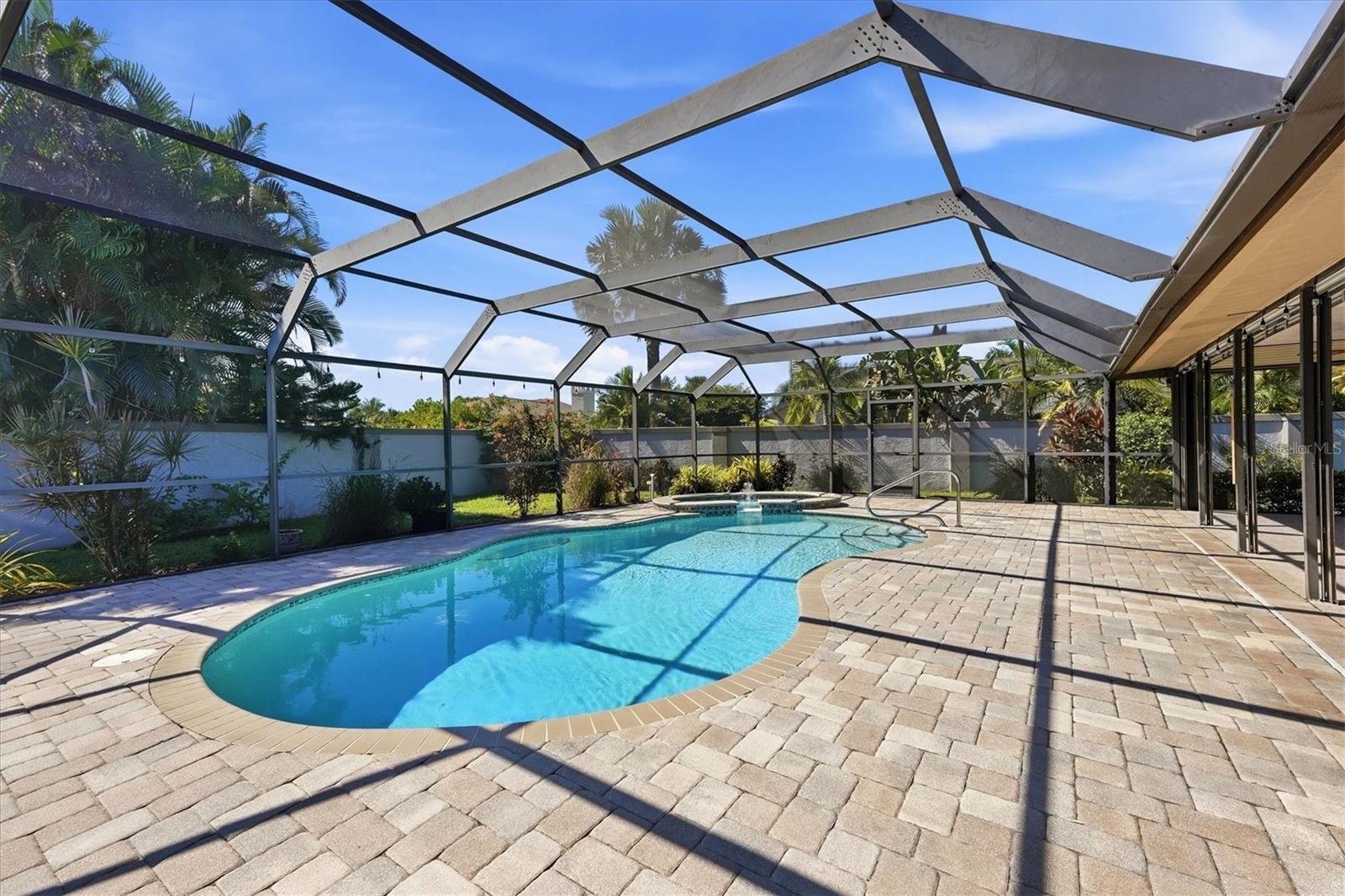 6993 COUNTRY LAKES CIRCLE, Sarasota, FL 34243
