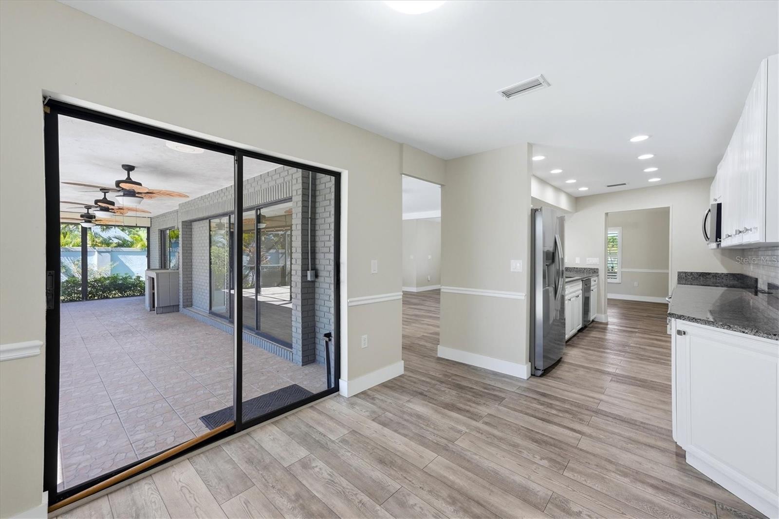 6993 COUNTRY LAKES CIRCLE, Sarasota, FL 34243