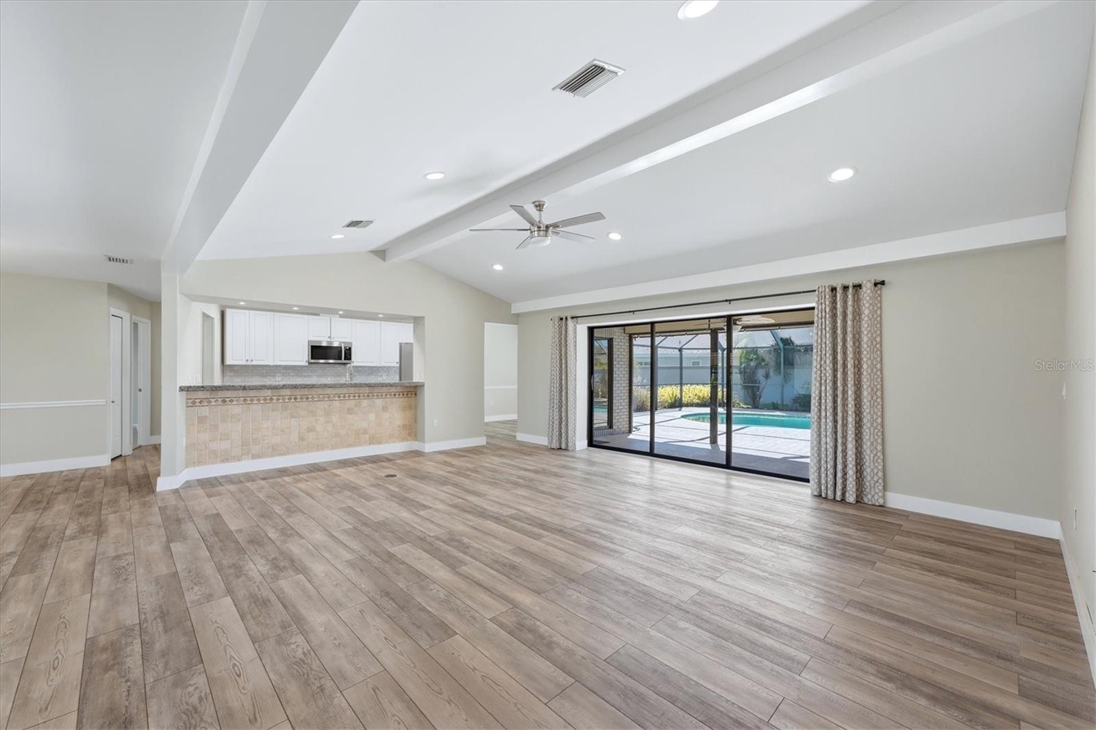 6993 COUNTRY LAKES CIRCLE, Sarasota, FL 34243