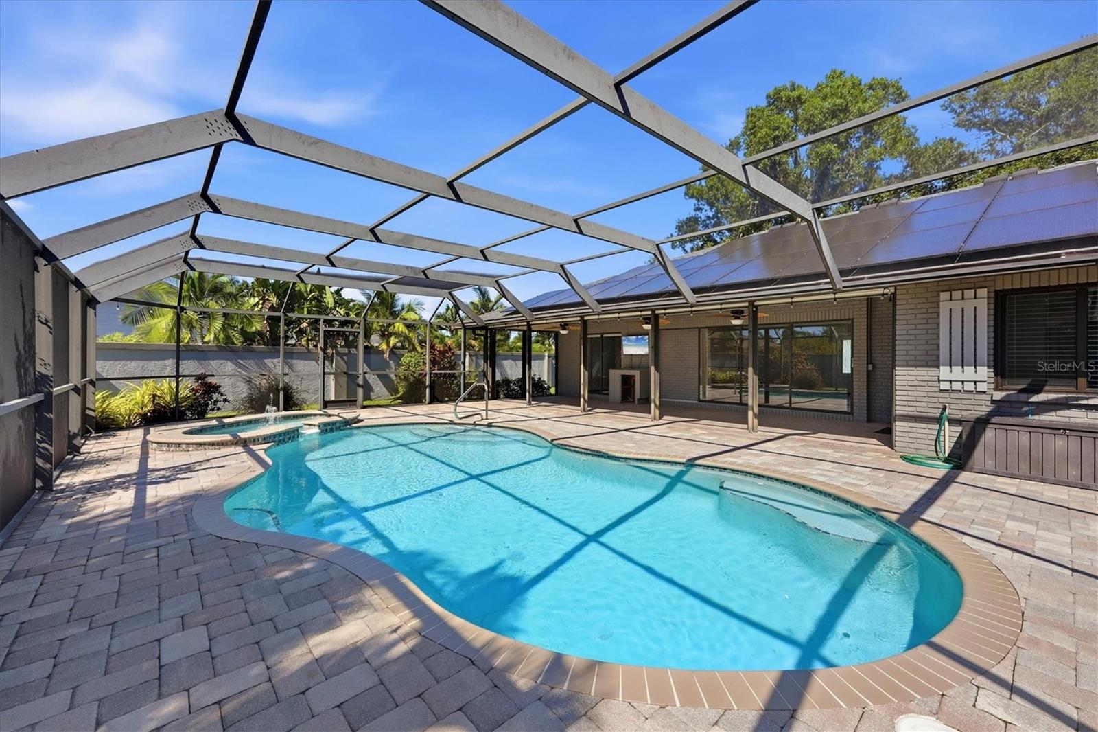 6993 COUNTRY LAKES CIRCLE, Sarasota, FL 34243
