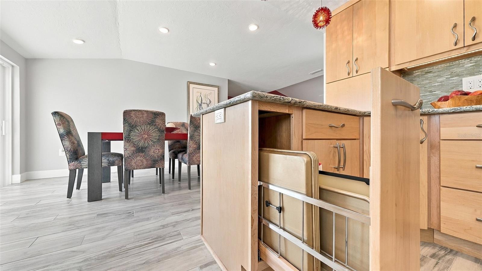 120 WHISPERING SANDS DRIVE, #V20, Sarasota, FL 34242
