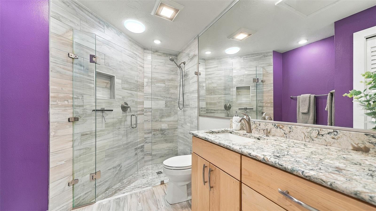 120 WHISPERING SANDS DRIVE, #V20, Sarasota, FL 34242