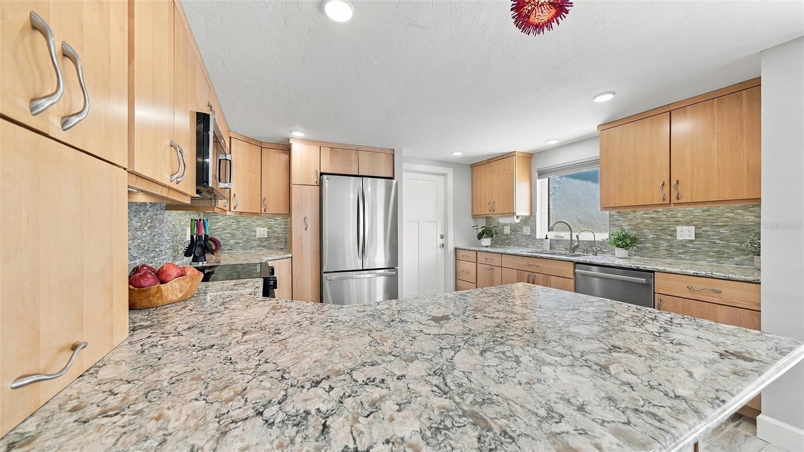 120 WHISPERING SANDS DRIVE, #V20, Sarasota, FL 34242