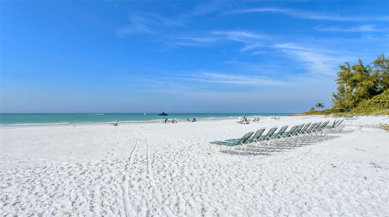 120 WHISPERING SANDS DRIVE, #V20, Sarasota, FL 34242