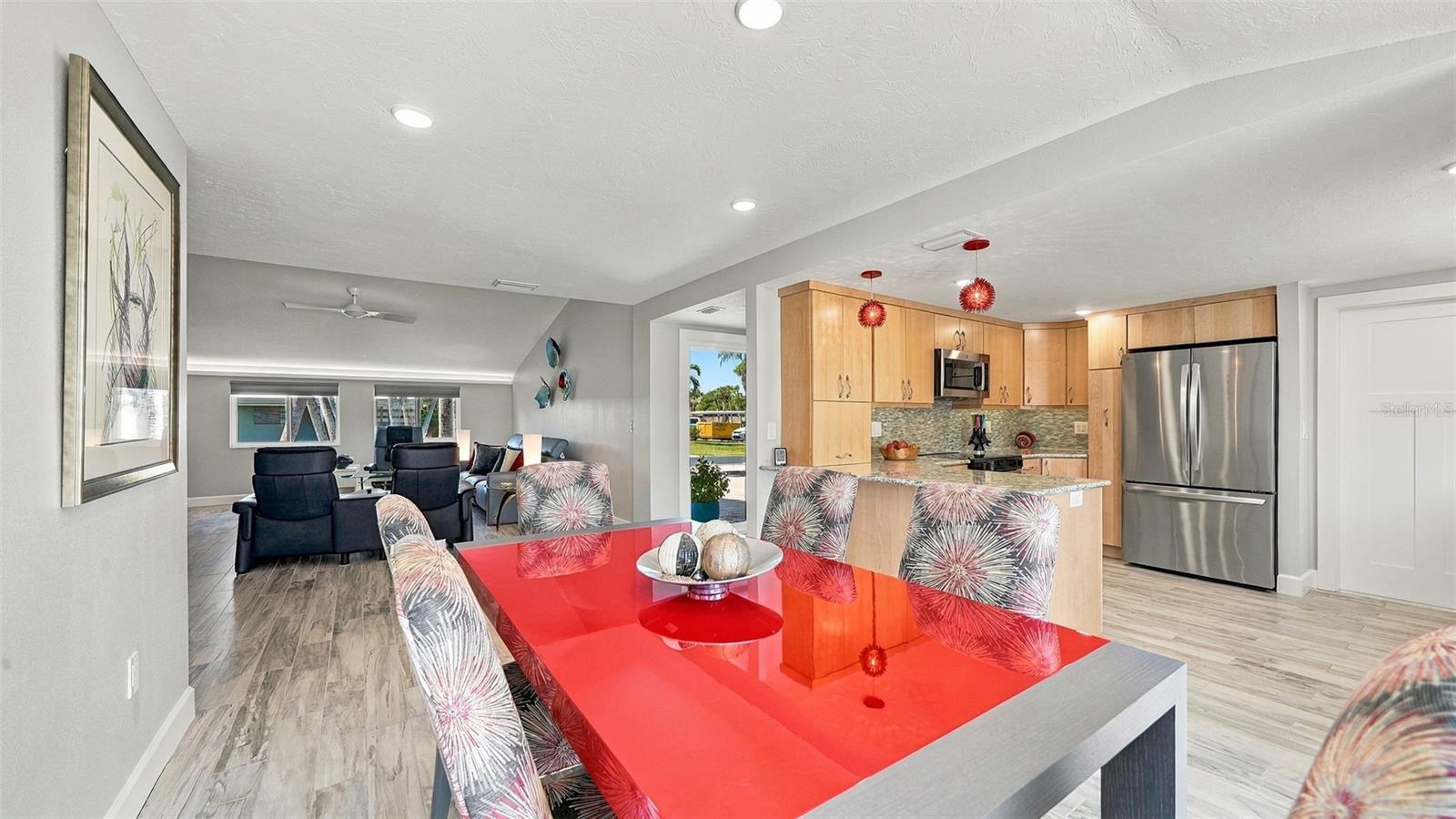 120 WHISPERING SANDS DRIVE, #V20, Sarasota, FL 34242