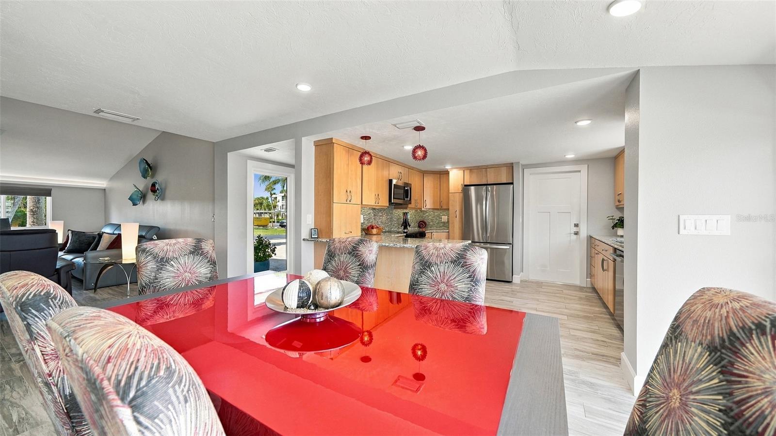 120 WHISPERING SANDS DRIVE, #V20, Sarasota, FL 34242