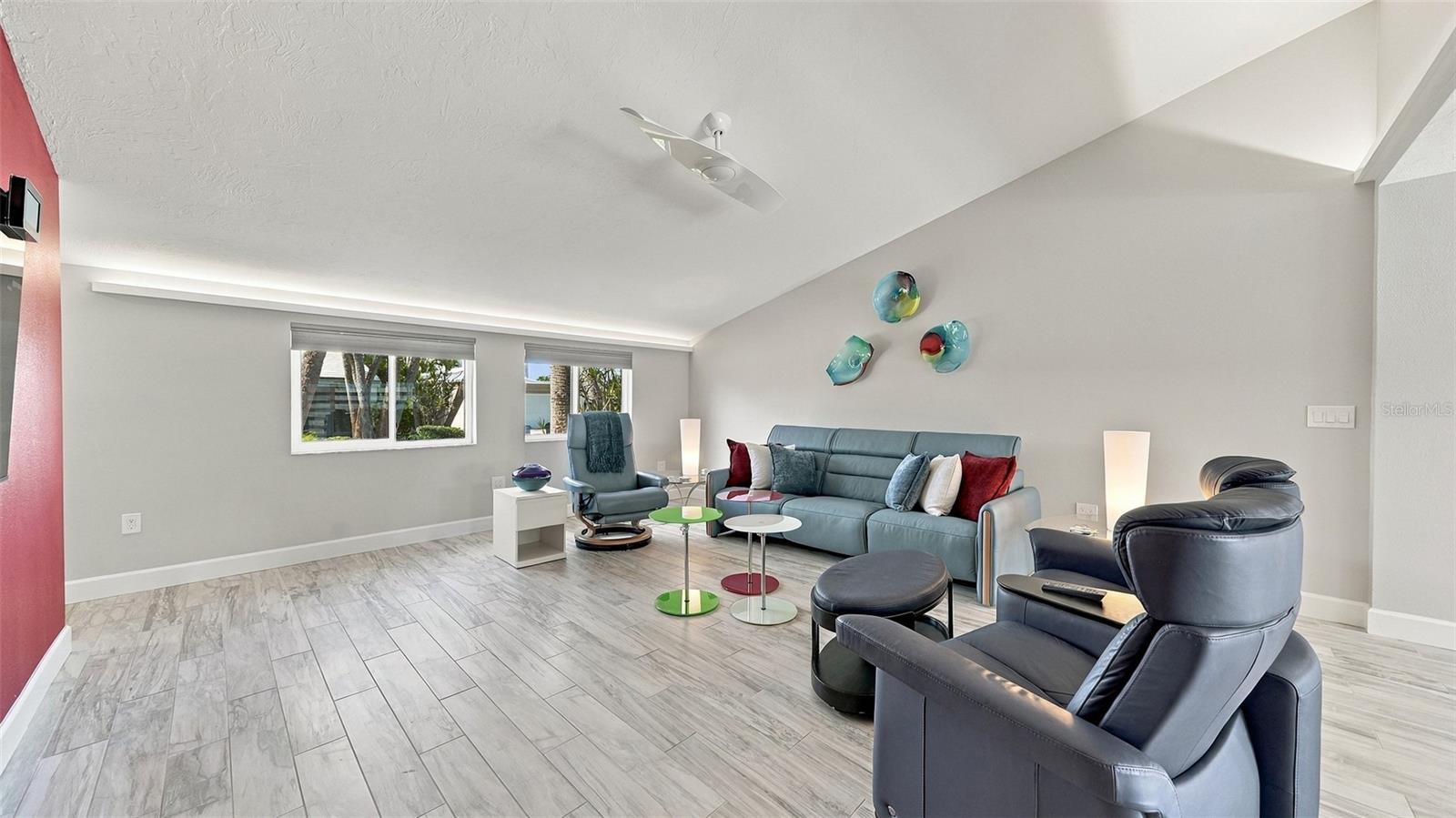 120 WHISPERING SANDS DRIVE, #V20, Sarasota, FL 34242