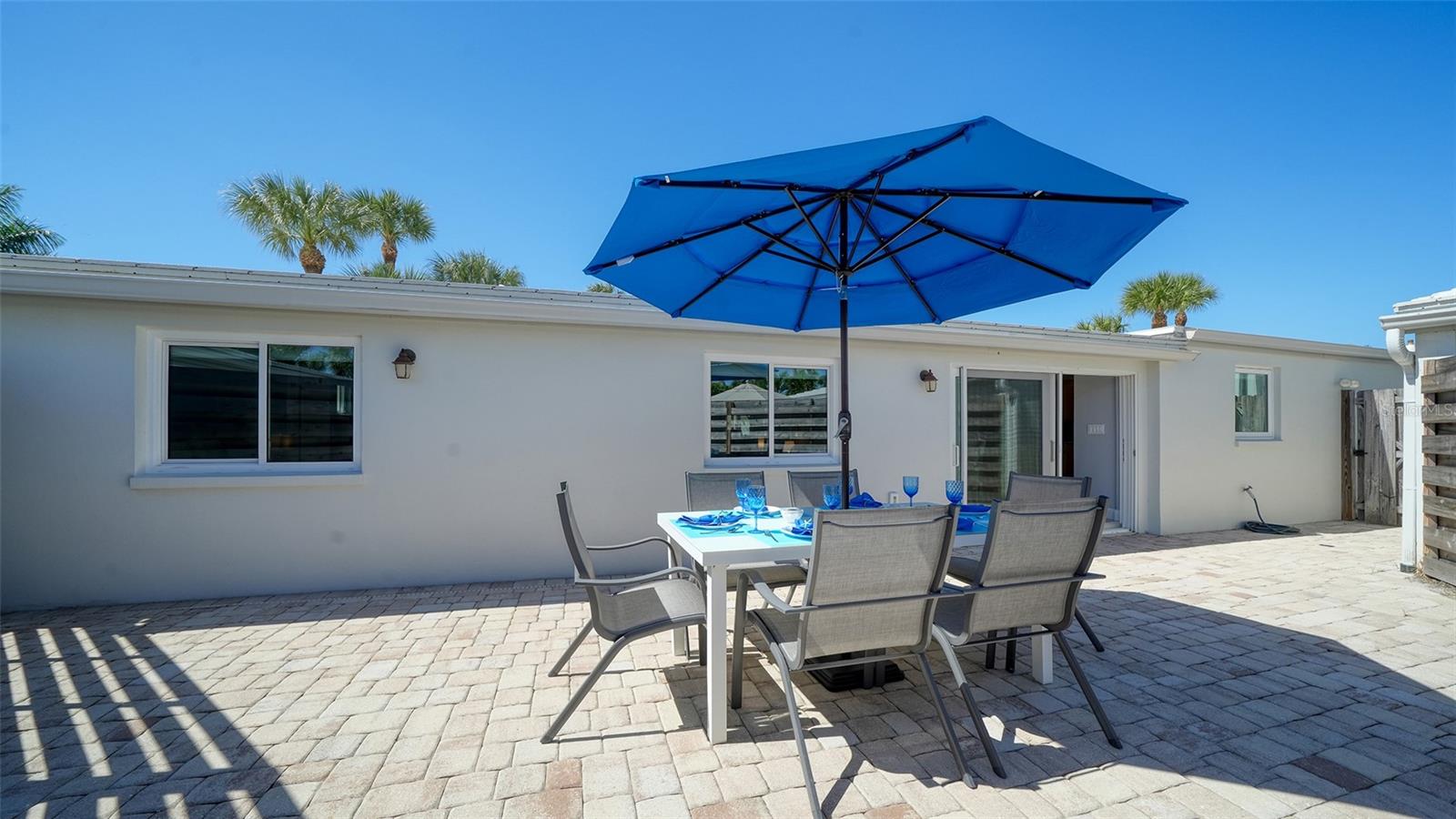 120 WHISPERING SANDS DRIVE, #V20, Sarasota, FL 34242