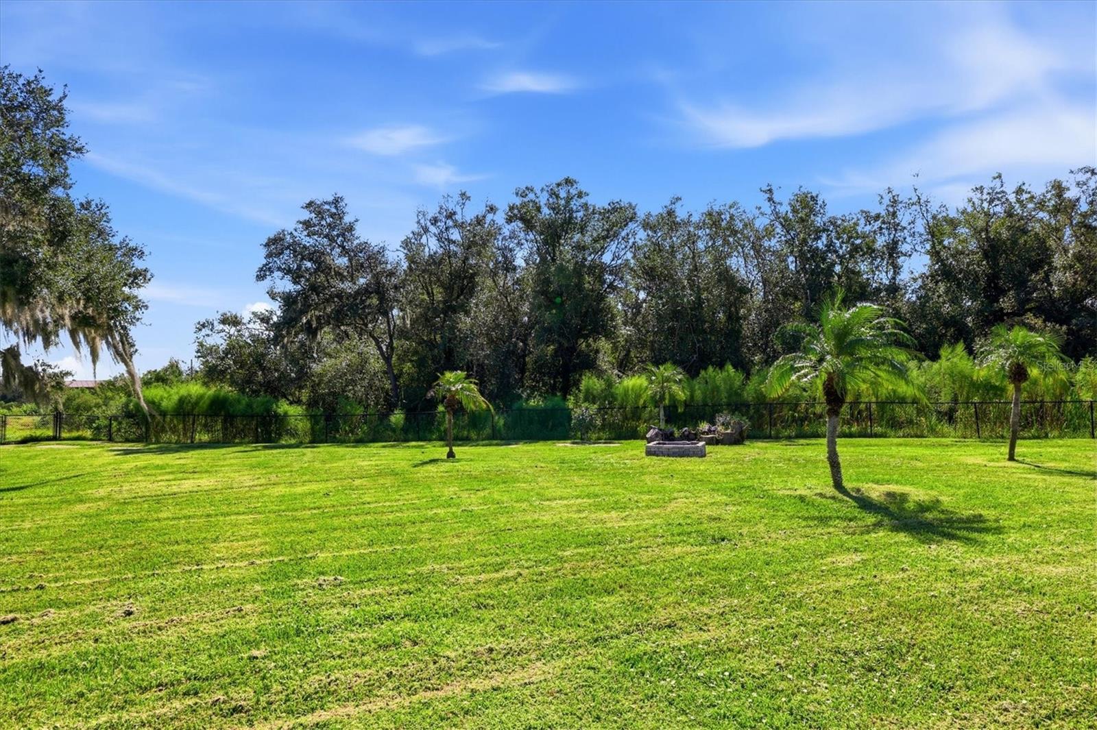 1753 KINGSDOWN DRIVE, Sarasota, FL 34240