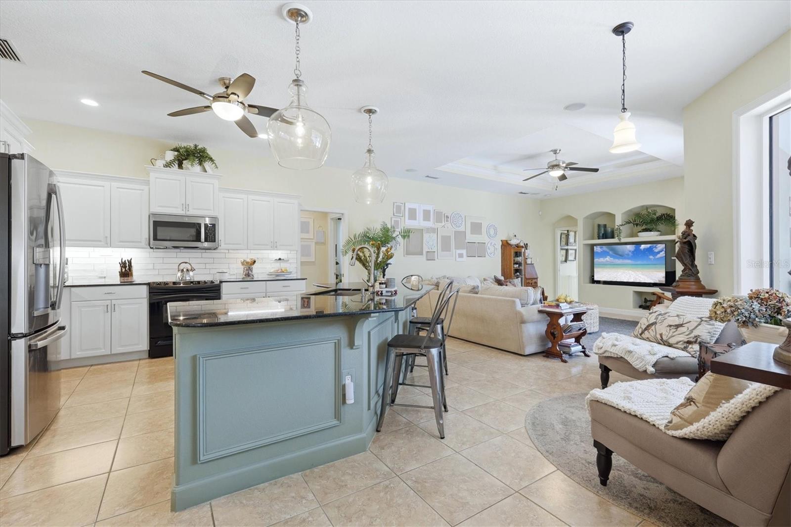 1753 KINGSDOWN DRIVE, Sarasota, FL 34240