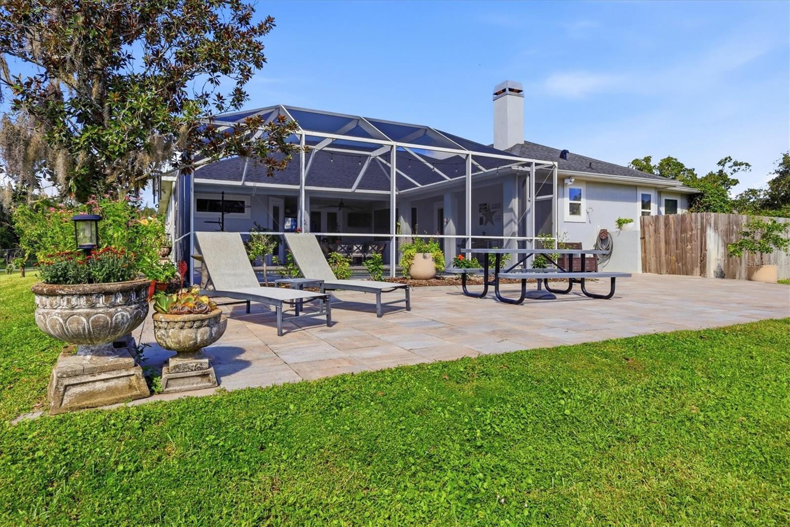 1753 KINGSDOWN DRIVE, Sarasota, FL 34240