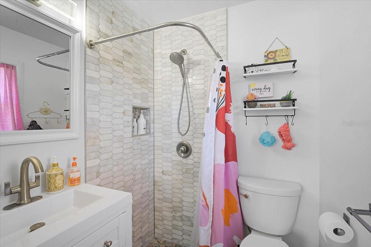 3103 BROWNING STREET, Sarasota, FL 34237