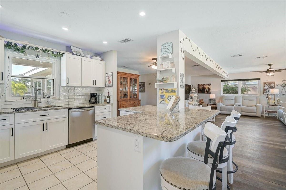 3103 BROWNING STREET, Sarasota, FL 34237