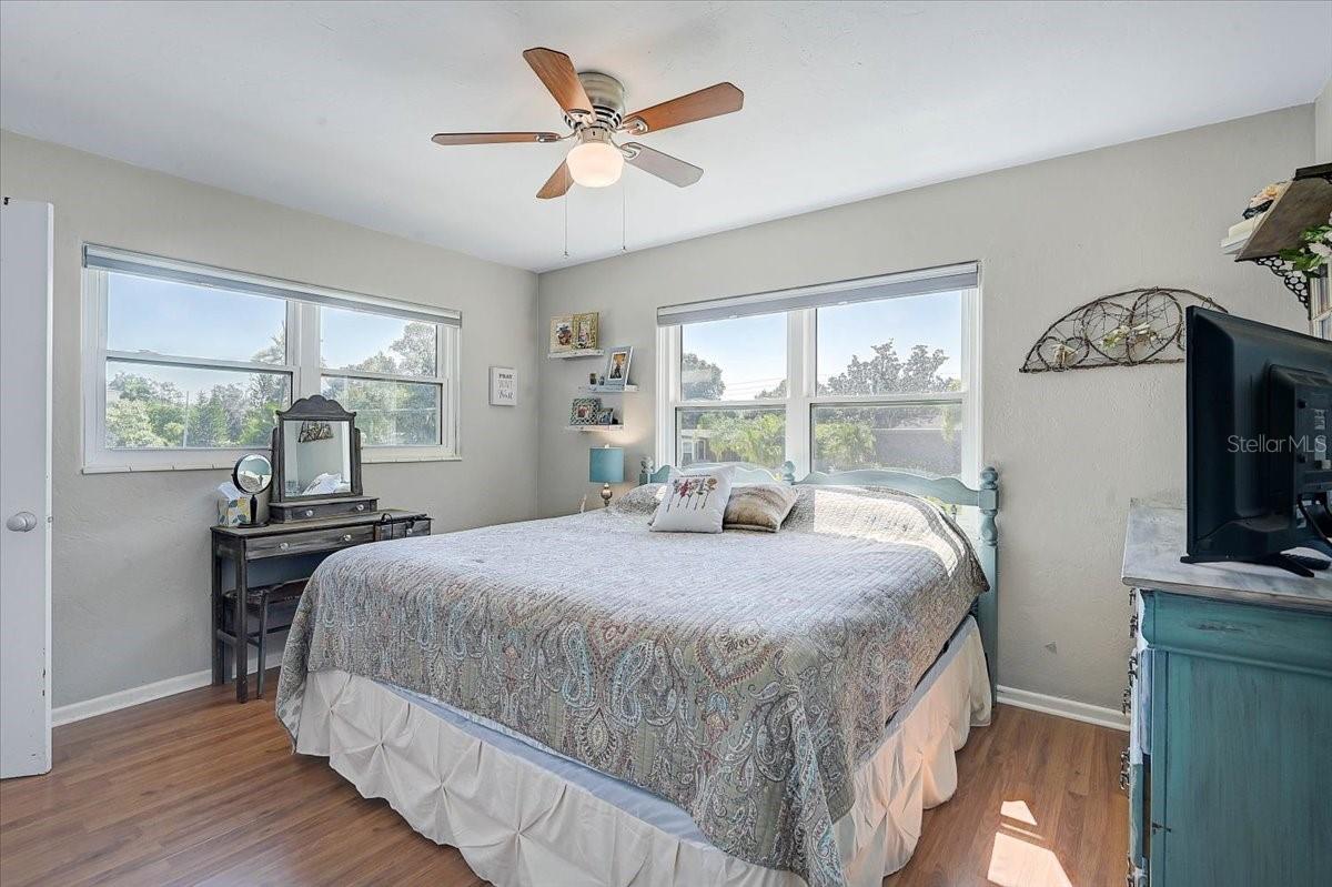 3103 BROWNING STREET, Sarasota, FL 34237