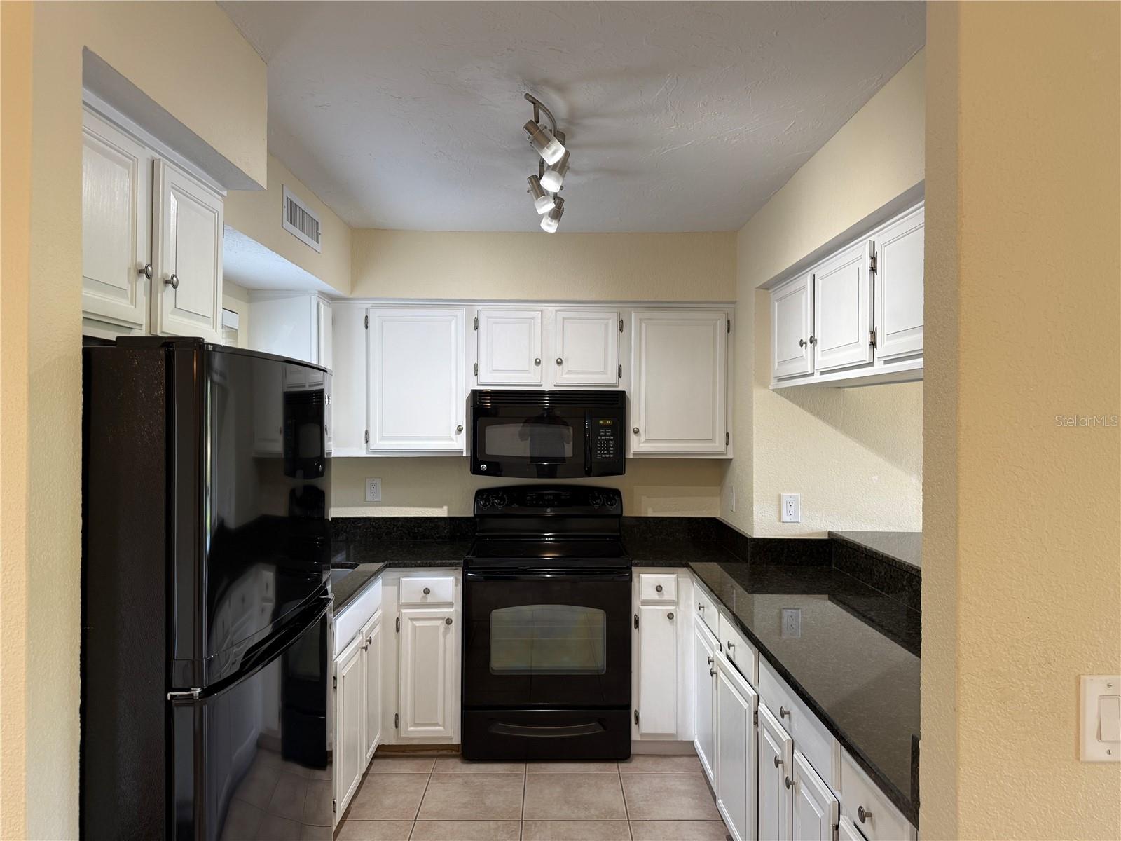 5697 ASHTON LAKE DRIVE, #6, Sarasota, FL 34231