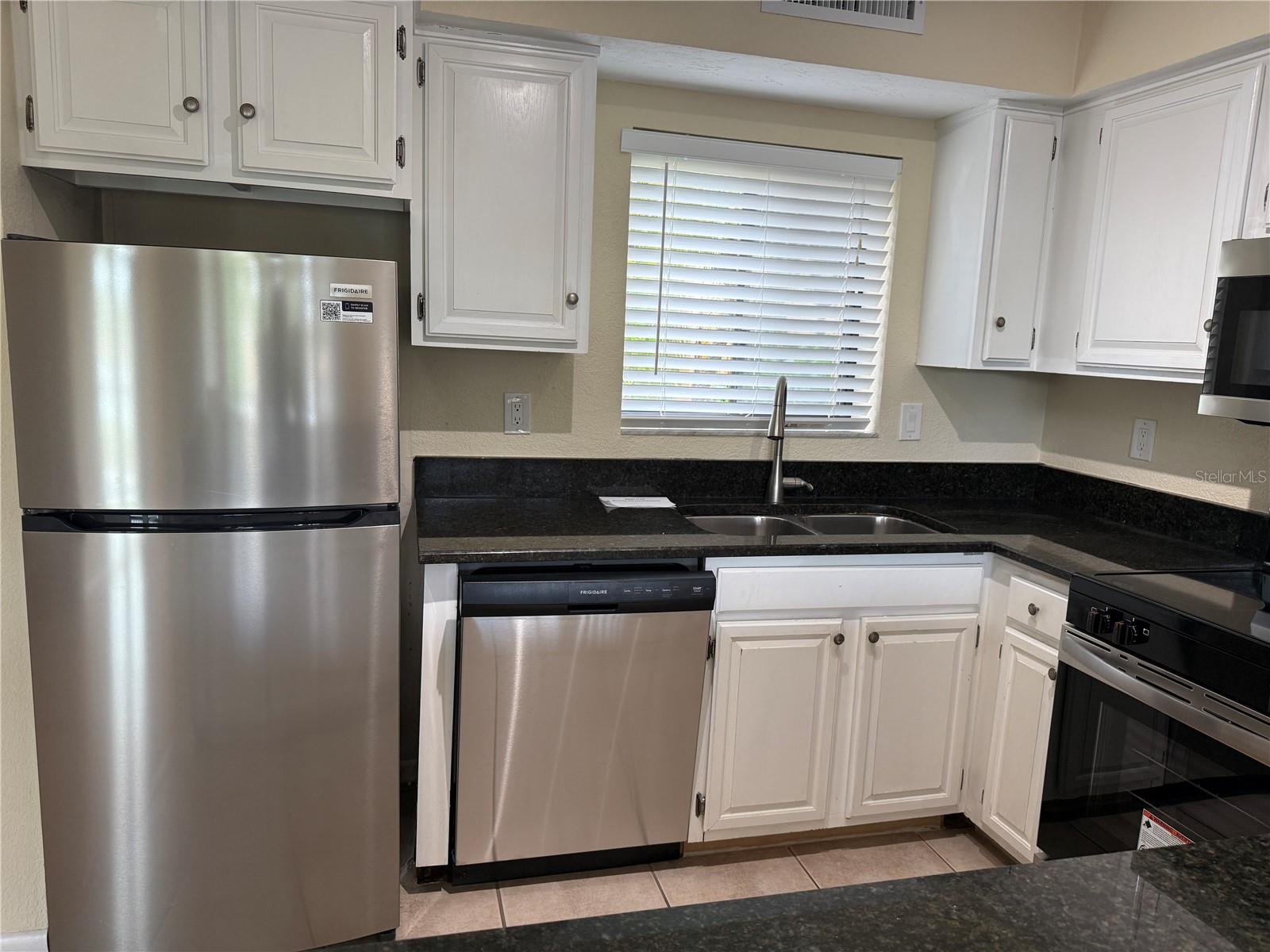 5697 ASHTON LAKE DRIVE, #6, Sarasota, FL 34231