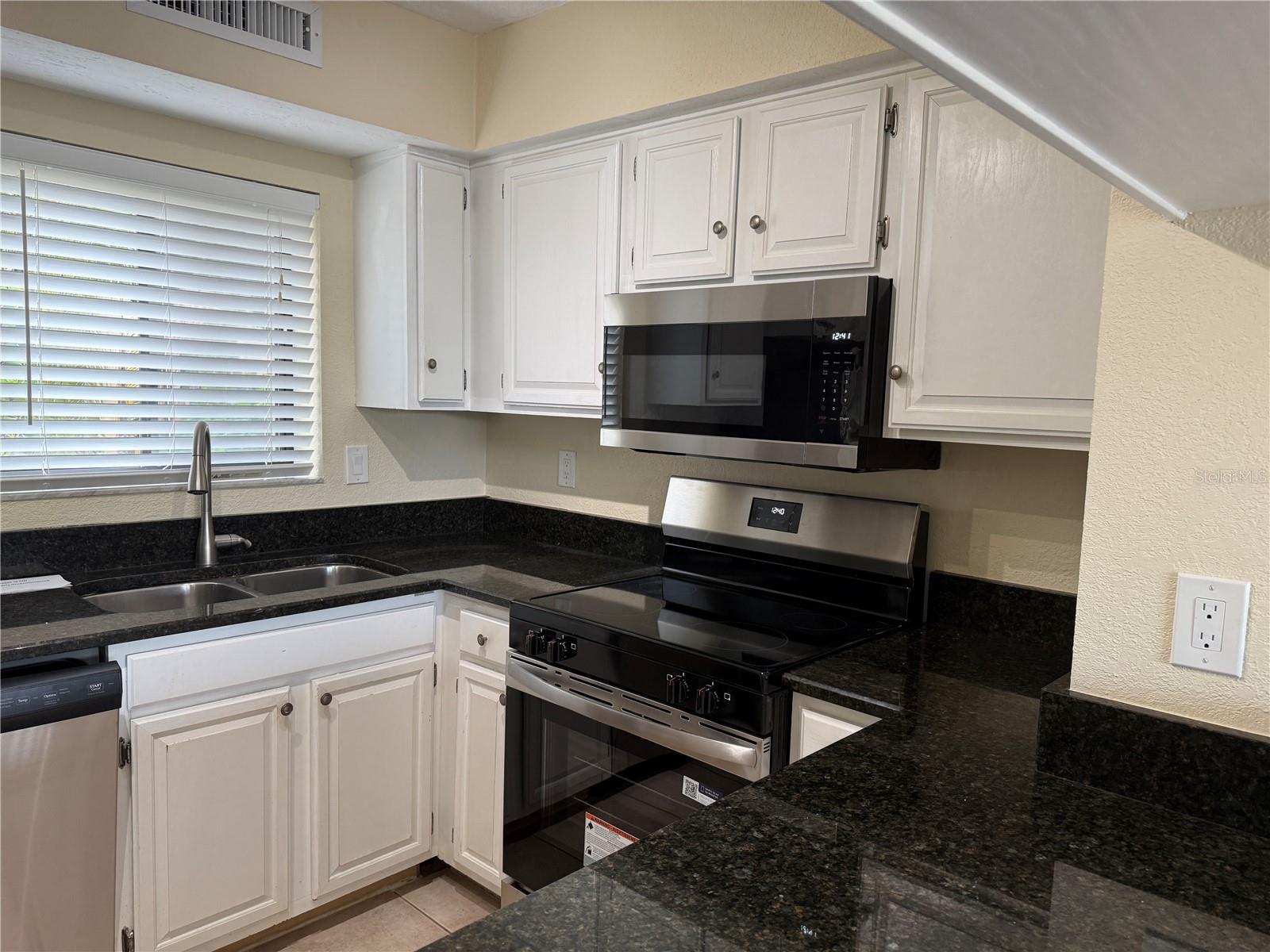 5697 ASHTON LAKE DRIVE, #6, Sarasota, FL 34231