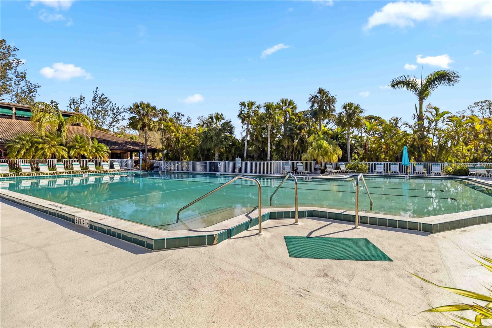 5697 ASHTON LAKE DRIVE, #6, Sarasota, FL 34231