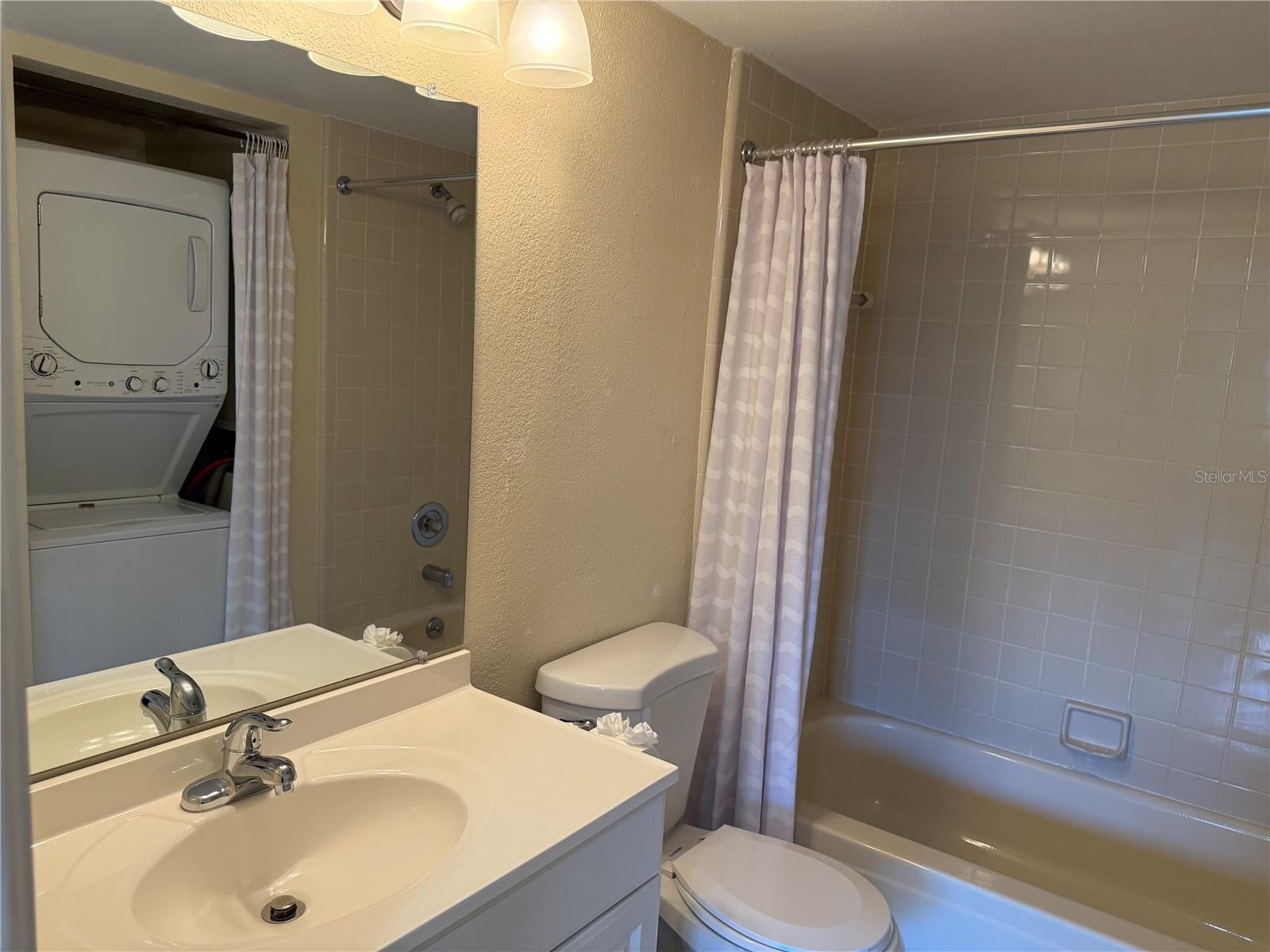 5697 ASHTON LAKE DRIVE, #6, Sarasota, FL 34231