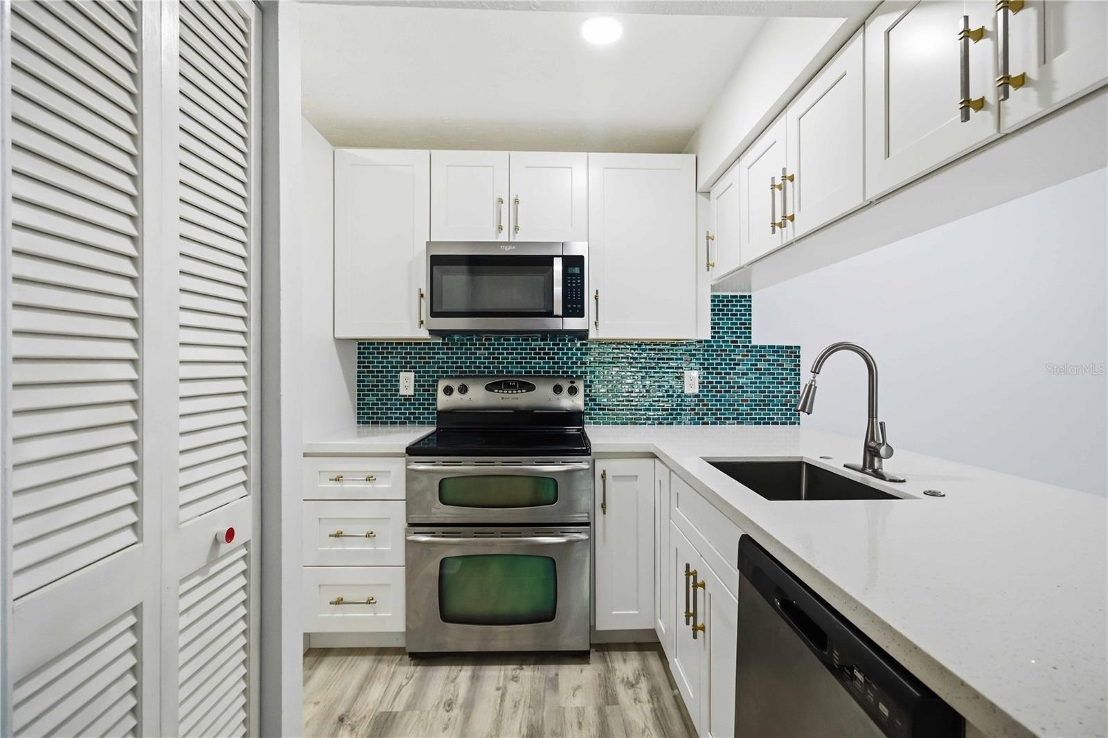 3215 BENEVA ROAD, #202, Sarasota, FL 34232