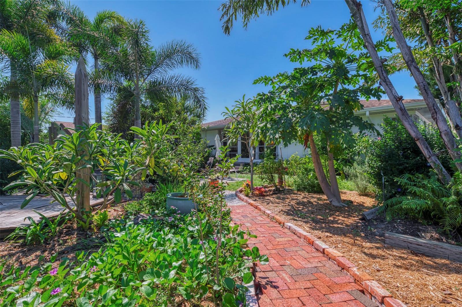 211 46TH STREET W, Bradenton, FL 34209