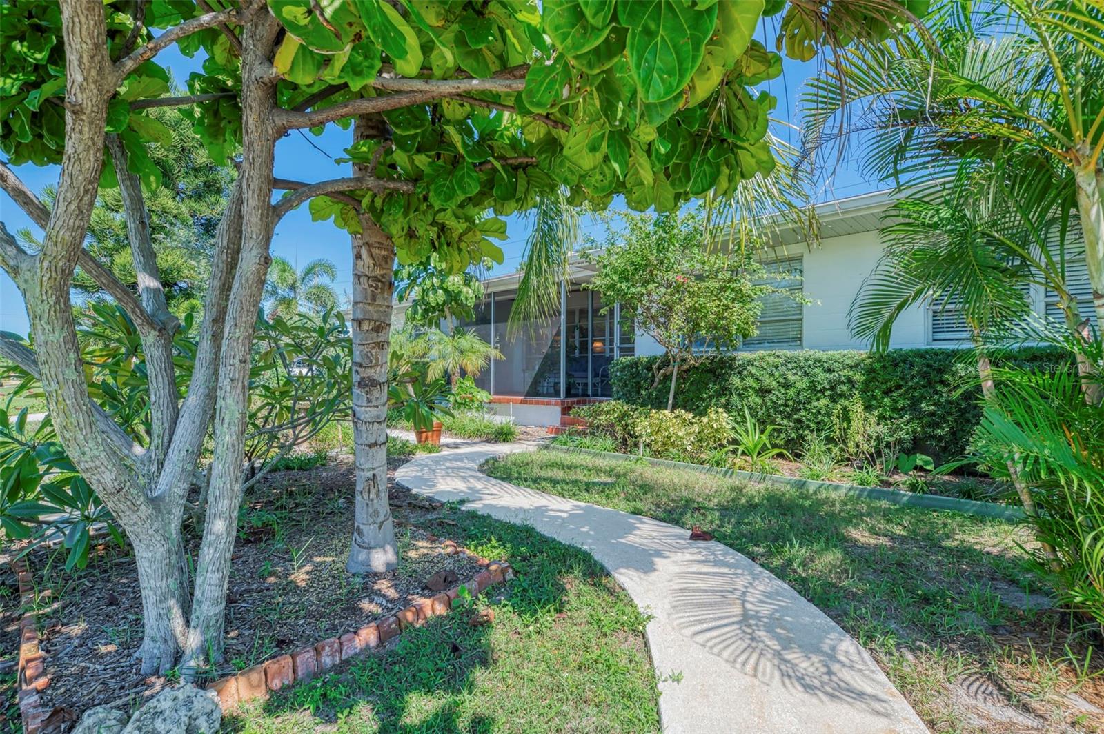 211 46TH STREET W, Bradenton, FL 34209 211 46TH STREET W, Bradenton, FL 34209